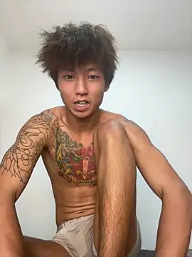 luo-77 在線直播表演