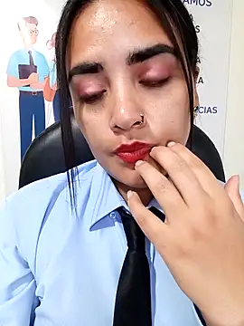 MAYE__13's Live XXX Chat