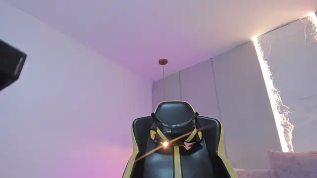 XXX chat uživo modela kira_relish