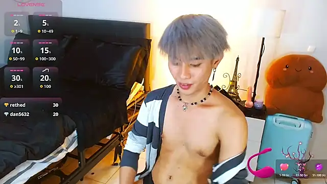 WildestTwinkn Live XXX chat