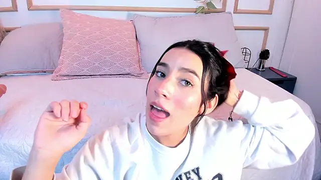 XXX chat uživo modela Nanami_