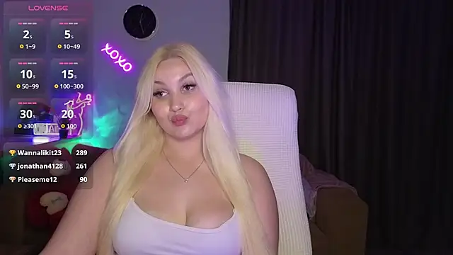 adrelaxinan Live XXX chat