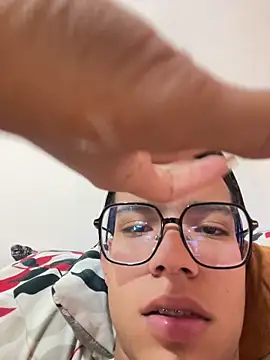 Andres_boy252 现场XXX聊天