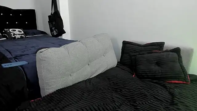Amy_Aloqua 라이브 XXX 채팅
