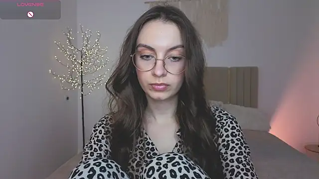 Real_cutie1n Webbikameraesitys