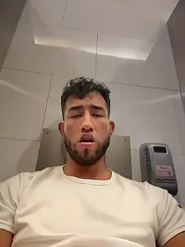 Živý XXX chat liam_bronw