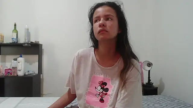 Chat +18 de nathaly_jones_ ao vivo
