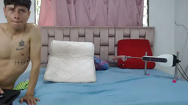 XXX chat uživo modela Sexytaty2022