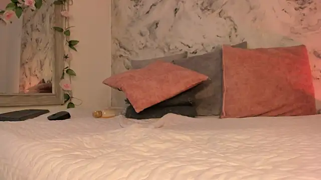 Bella_desi_'s Live XXX Chat