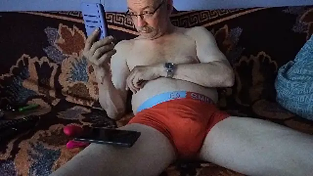 Онлайн чат XXX cumloverboyxx69