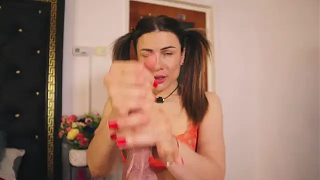 Misslullu Live XXX-chat
