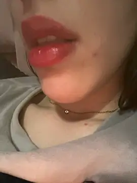 Chatroom XXX en direct de Mimisixo