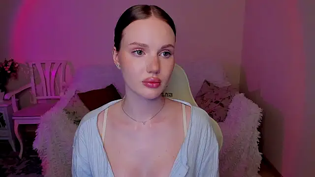 MishkaMe – Live XXX-chat