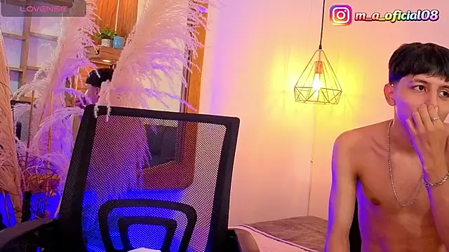 Chat +18 de Morgan_alice ao vivo