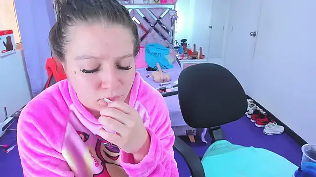 Živý XXX chat Luna_Analya