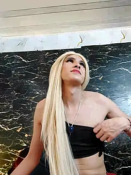 crislingery_dolli webcam show