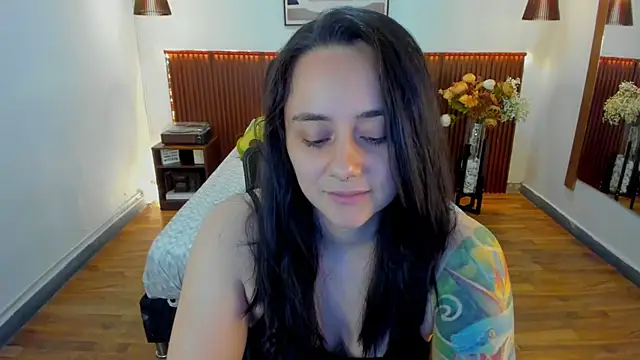 Chat XXX en directo de KatherineBond
