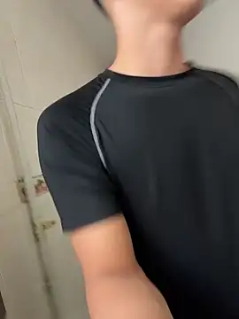 Živý XXX chat AdrianRinaldi