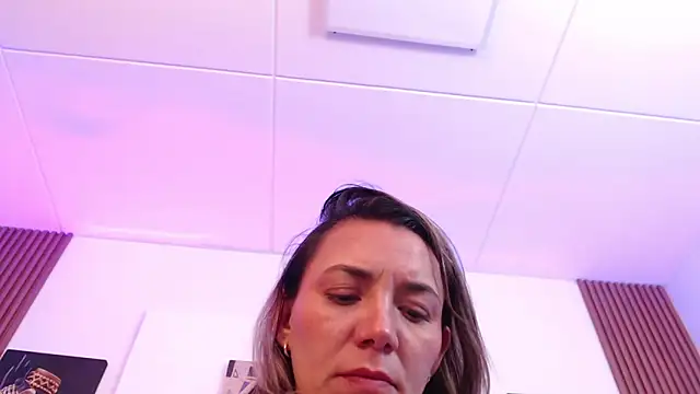 milfsecret69: онлайн-секс-чат