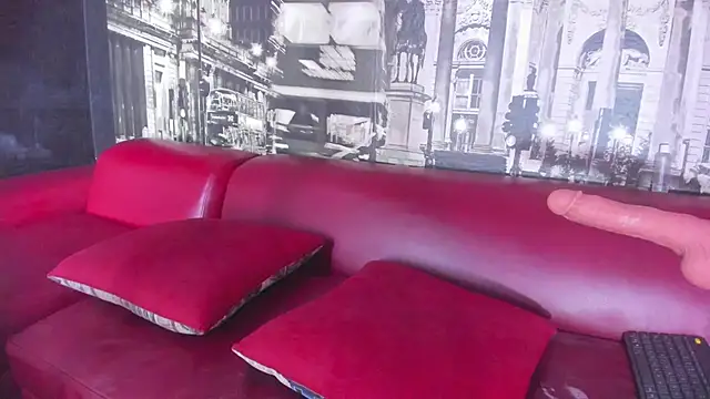 Chat +18 de Caroline420_ ao vivo