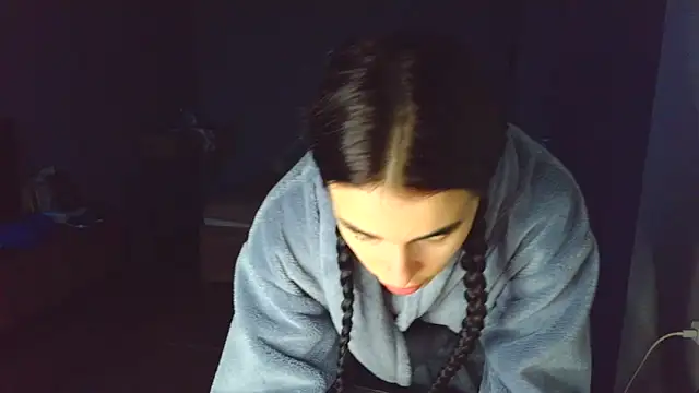 Czat XXX na żywo – Vika_Elfie