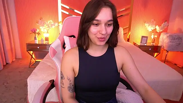 FlirtyMusa's Live XXX Chat