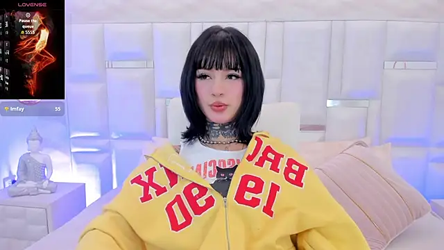 แชท XXX สดของ doll__bella