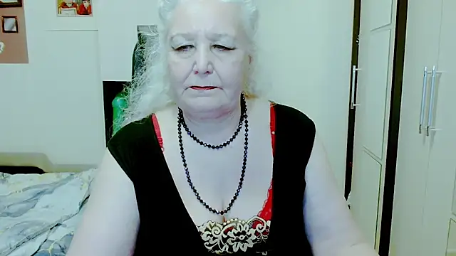 دردشة GrannyAlisa الجنسية المباشرة