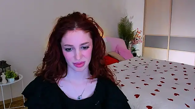 Онлайн чат XXX ChristinaConteeree