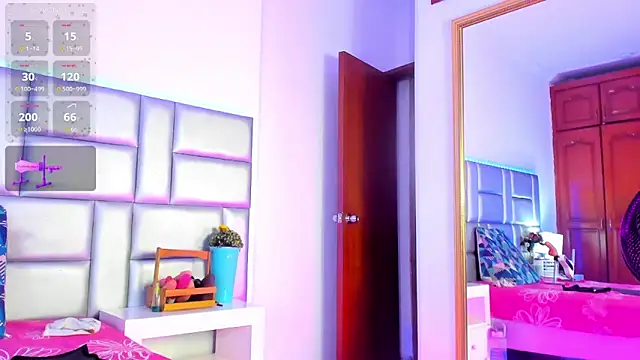LovelyNickii Live XXX-chat