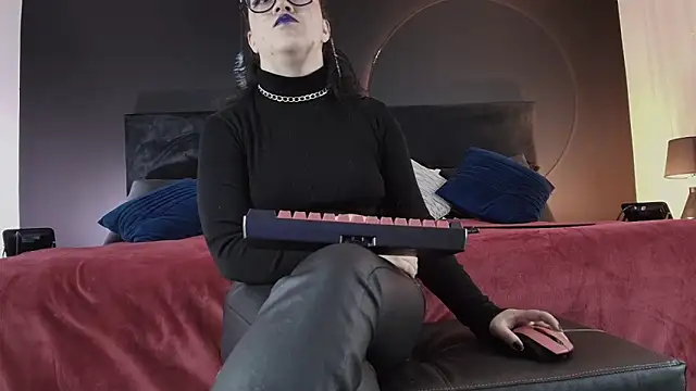 دردشة _Jade_16 الجنسية المباشرة