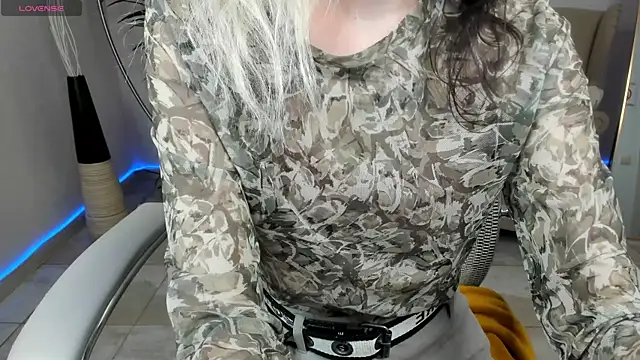 LinaVeritas Chat XXX live