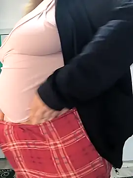 Онлайн чат XXX jusichka