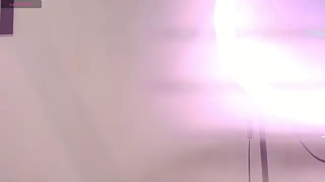 Онлайн чат XXX QueenMatturex