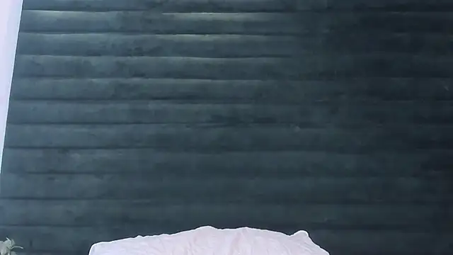 MiaGirls live XXX chat