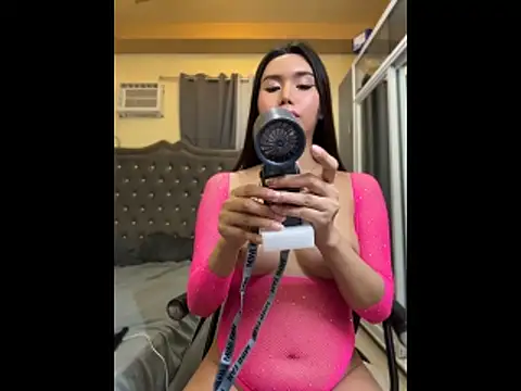 Anastasiamonstercock 网络视讯表演