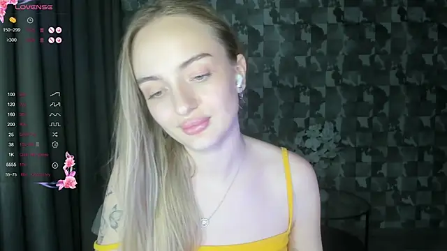A_delina's Live XXX Chat