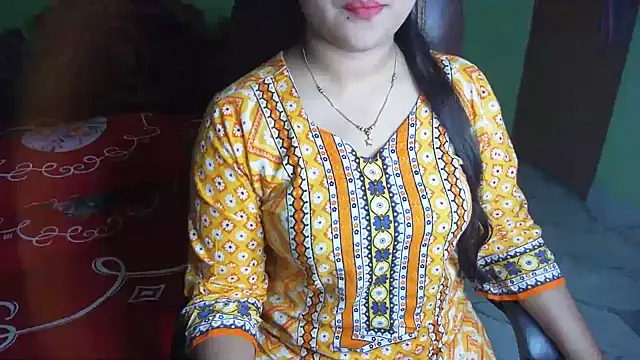 BengaliQueenStarn Live XXX chat