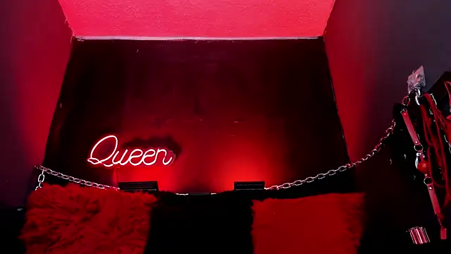 DemetraStone's Webcam Show