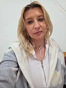 Chat XXX ao vivo de KaylinJan