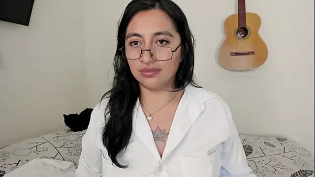 LisaHadwin Live XXX-Chat
