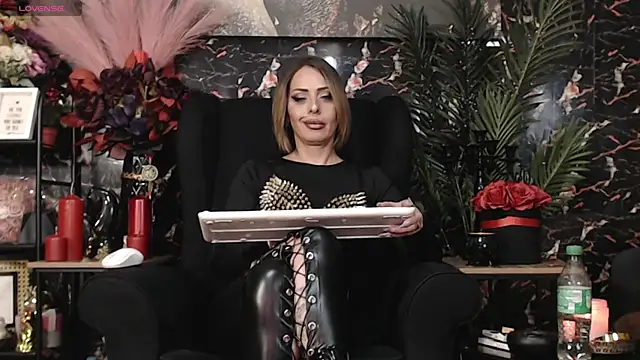 DominatrixEve Webcamshow
