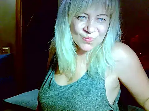 AgoniA7 – Naživo XXX chat