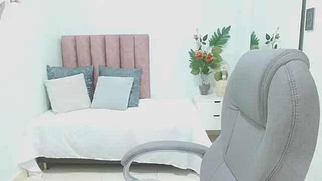 sophia_hadid Live XXX Chat