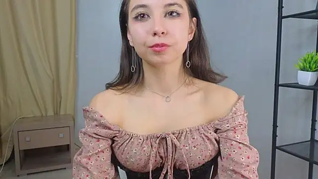 NerixalVire Adlı Modelin Canlı XXX Sohbeti