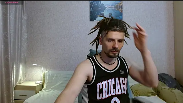 Aestheticguy101 网络视讯表演