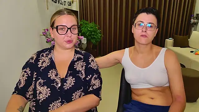 Sandra_Eva 现场XXX聊天