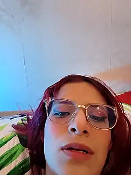 RedMeloddy's Live XXX Chat