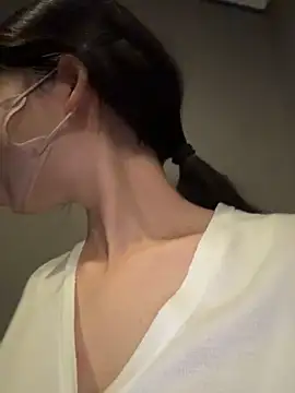 gougou13 – Live XXX-chat