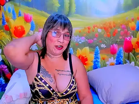 indianroxy live XXX chat